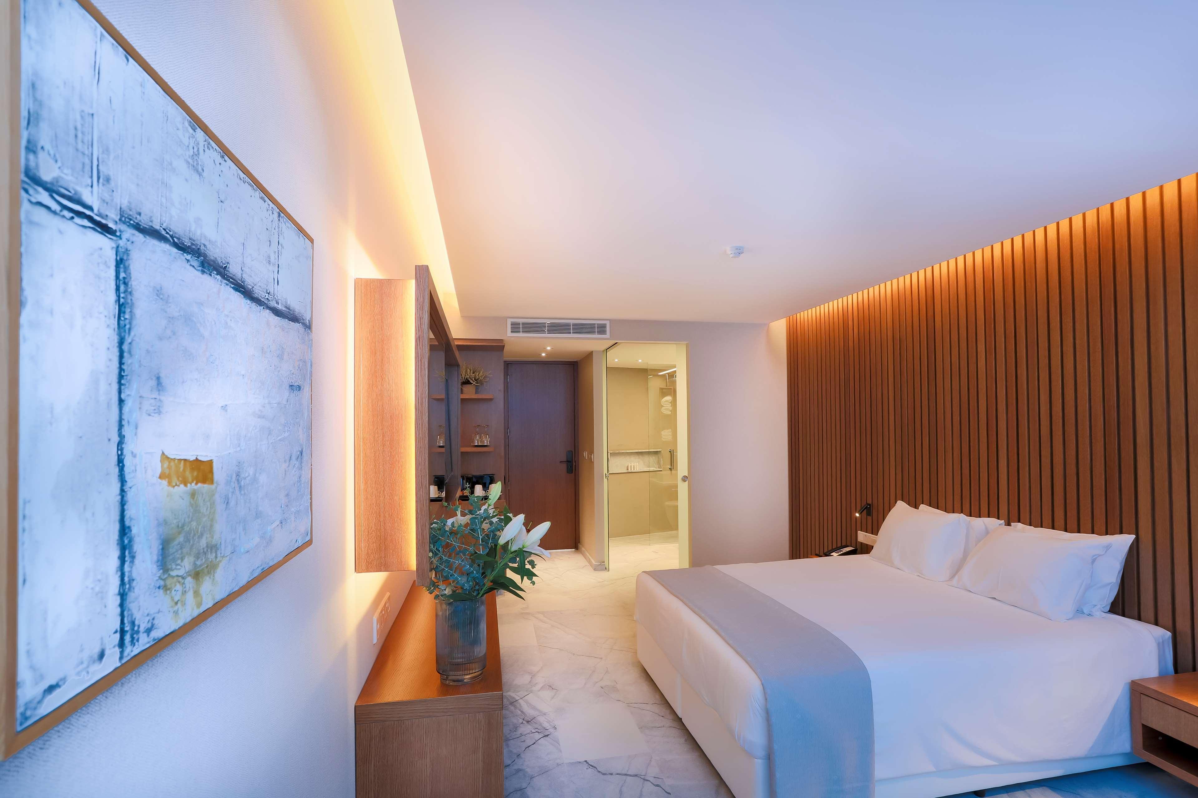 Radisson Beach Resort Ларнака Екстериор снимка